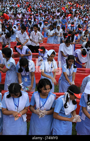 Students wash hands at Residential Model School in Dhaka marking Global Hand Washing Day 2010 jointly organised by UNICEF, Public Health & Engineering Stock Photo