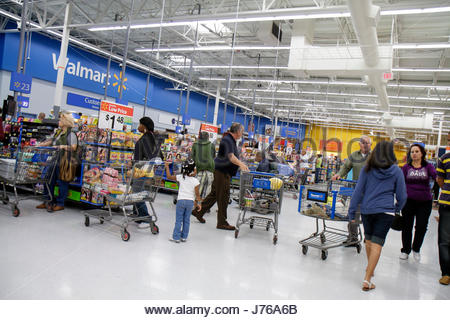 People in a checkout line in a Walmart store. Oklahoma, USA Stock Photo ...