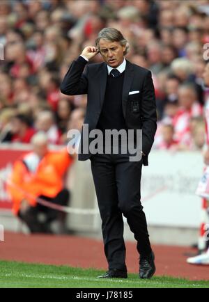 ROBERTO MANCINI MANCHESTER CITY MANAGER BRITANNIA STADIUM STOKE ENGLAND 15 September 2012 Stock Photo