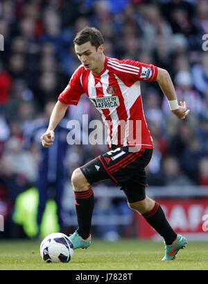 ADAM JOHNSON SUNDERLAND FC STADIUM OF LIGHT SUNDERLAND ENGLAND 29 September 2012 Stock Photo