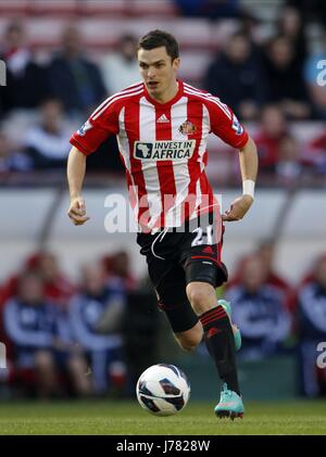 ADAM JOHNSON SUNDERLAND FC STADIUM OF LIGHT SUNDERLAND ENGLAND 29 September 2012 Stock Photo