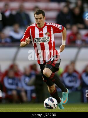 ADAM JOHNSON SUNDERLAND FC STADIUM OF LIGHT SUNDERLAND ENGLAND 29 September 2012 Stock Photo