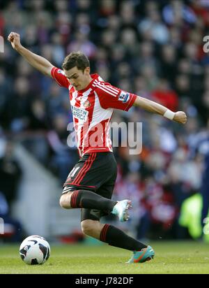 ADAM JOHNSON SUNDERLAND FC STADIUM OF LIGHT SUNDERLAND ENGLAND 29 September 2012 Stock Photo