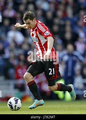 ADAM JOHNSON SUNDERLAND FC STADIUM OF LIGHT SUNDERLAND ENGLAND 29 September 2012 Stock Photo