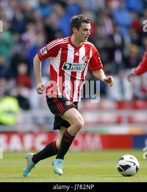 ADAM JOHNSON SUNDERLAND FC STADIUM OF LIGHT SUNDERLAND ENGLAND 29 September 2012 Stock Photo