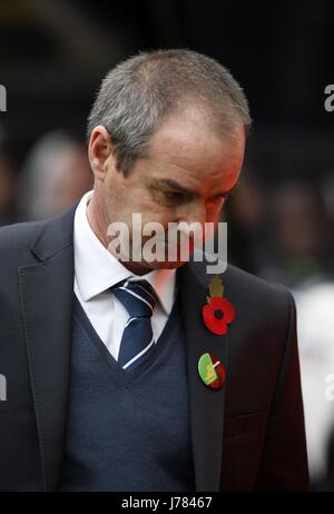 STEVE CLARKE NEWCASTLE UNITED V WEST BROM ST.JAMES PARK NEWCASTLE ENGLAND 28 October 2012 Stock Photo