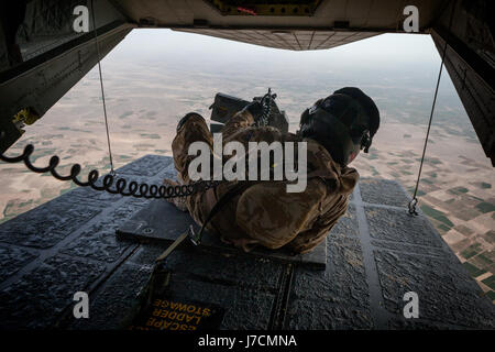 British Helicopter Door Gunner Afghanistan Stock Photo - Alamy