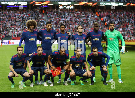 Manchester United team group (top row, from left to right) Manchester United's Marouane Fellaini, Chris Smalling, Marcus Rashford, Daley Blind, Paul Pogba and goalkeeper Sergio Romero. (Bottom row from left to right) Juan Mata, Matteo Darmian, Antonio Valencia, Ander Herrera and Henrikh Mkhitaryan during the UEFA Europa League Final at the Friends Arena in Stockholm, Sweden. PRESS ASSOCIATION Photo. Picture date: Wednesday May 24, 2017. See PA story SOCCER Final. Photo credit should read: Nick Potts/PA Wire. RESTRICTIONS: Editorial use only, No commercial use without prior permission. Stock Photo