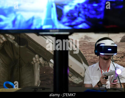 Prague, Czech Republic. 24th May, 2017. Two-day virtual and augmented reality festival VR Fest in Prague, Czech Republic, May 24, 2017. Credit: CTK/Alamy Live News Stock Photo