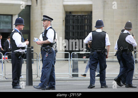 London, UK. 24th May, 2017. Due to the terror alert level being increased to critical after the recent terror attack in Manchester, security in the capital. Credit: Dinendra Haria/Alamy Live News Stock Photo