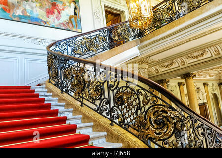 Magnificent stairway entrance to the Phillipsruhe castle museum on the banks of river Main in Hanau, near Frankfurt am Main, Hesse, Germany Stock Photo