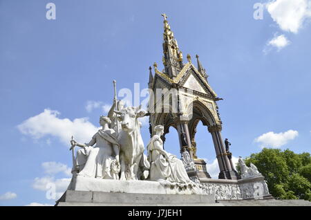 The Europe Group allegorical sculptures at the Albert Memorial in Kensington Gardens, London designed by Patrick MacDowell Stock Photo
