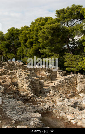 Phaistos was an Minoan palace and city iin southern central Crete with settlements starting around 4000 BC and lasting for around 4000 years. Stock Photo