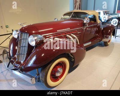 1936 Auburn Model 852 speedster p2 Stock Photo