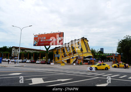 Chongqin, Chongqin, China. 25th May, 2017.  The upside-down house in southwest China's Chongqing, May 25th, 2017. Credit: SIPA Asia/ZUMA Wire/Alamy Live News Stock Photo