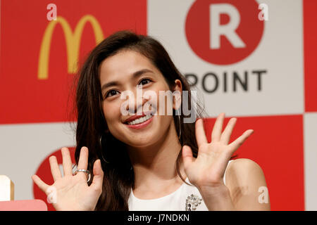 Japanese model Anne Nakamura poses for cameras during a news conference organized by McDonald's Japan and Rakuten, Inc. on May 26, 2017, Tokyo, Japan. Rakuten and McDonald's have cemented their business relationship by launching an original point card which can be used at all of the 2,900 McDonald's stores in Japan. Credit: Rodrigo Reyes Marin/AFLO/Alamy Live News Stock Photo