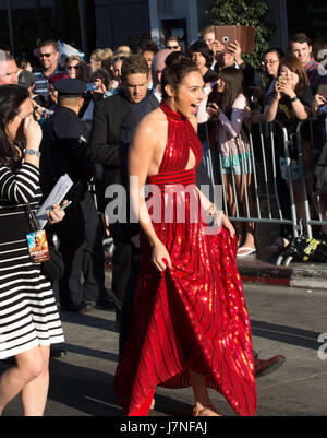 Hollywood, California, USA. 25th May, 2017. Gal Gadot arrives at the Premiere of Warner Bros. Pictures' 'Wonder Woman' at the Pantages Theatre on May 25, 2017 in Hollywood, California. Credit: The Photo Access/Alamy Live News Stock Photo