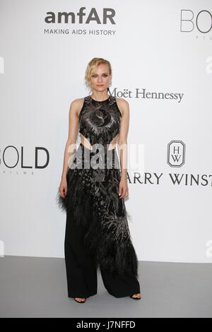 Diane Kruger arrives at the amfAR Gala during the 70th Annual Cannes Film Festival at Hotel du Cap Eden-Roc in Cap d'Antibes, France, on 25 May 2017. Photo: Hubert Boesl · NO WIRE SERVICE · Photo: Hubert Boesl/dpa Stock Photo