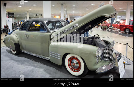 1941 Cadillac Series 62 Coupe Deluxe Custom (8594614053) Stock Photo