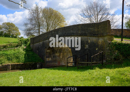 Winsley Canal Bridge over the Kennet and Avon Canal between Bradford and Avon and Bath in Wiltshire, England. Stock Photo