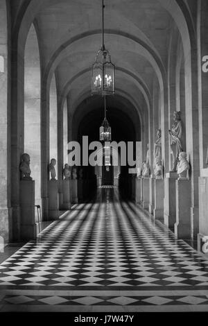 Hallway With Statues Of French Kings Chateau Of Versailles France Stock Photo Alamy