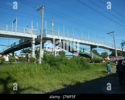 09890 Footbridge Marcos Highway Pasig Santolan LRT Line  10 Stock Photo