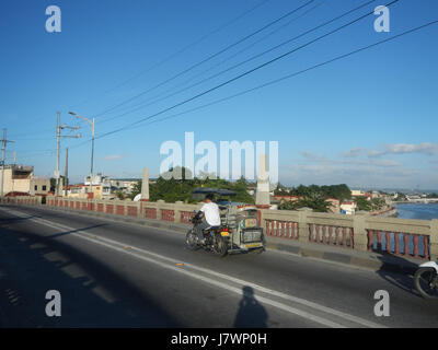 09902 San Joaquin Maynilad Pipelines Bambang Bridge Pasig City River  11 Stock Photo