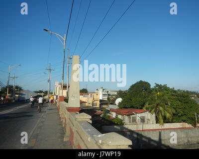 09902 San Joaquin Maynilad Pipelines Bambang Bridge Pasig City River  21 Stock Photo