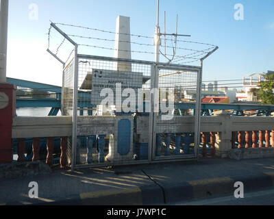 09902 San Joaquin Maynilad Pipelines Bambang Bridge Pasig City River  24 Stock Photo