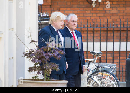 London, UK. 26th May, 2017. British Foreign Secretary Boris Johnson bids farewell to the US Secretary of State Rex Tillerson meeting at his official London residence. The visit comes in the wake of British fury over the leaking of sensitive images related to the Manchester bombing by US security services to the New York Times. Credit: Paul Davey/Alamy Live News Stock Photo