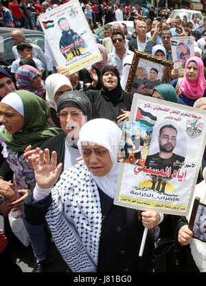 May 25, 2017 - Nablus, West Bank, Palestinian Territory - Palestinians take part during a sit-in in support of Palestinian hunger-striking prisoners held in Israeli jails, in the West Bank city of Nablus on May 25, 2017  (Credit Image: © Ayman Ameen/APA Images via ZUMA Wire) Stock Photo