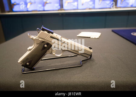 Silencer gun hi-res stock photography and images - Alamy