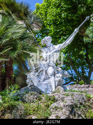 France, Languedoc-Roussillon, Sète, Neptune statue at the grotto of Jardin du Chāteau d'Eau Stock Photo