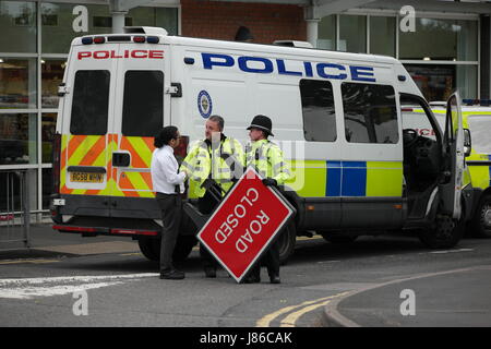 Blackheath, West Midlands, UK. 27th May, 2017. Armed police have arrested a man carrying a knife amid reports of a 'bomb scare' at a Sainsbury's in Blackheath in the West Midlands. Panicked shoppers have been evacauted from the Sainsbury's supermarket after police arrested a man carrying a knife. Credit: Terry Mason/Alamy Live News Stock Photo