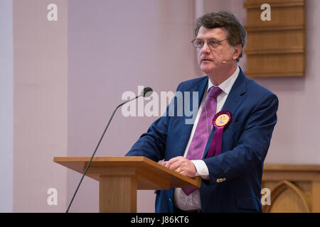 Maidenhead, UK. 27th May, 2017. Gerard Batten, the UKIP candidate for the Maidenhead constituency, speaks at a hustings event for the forthcoming general election at the High Street Methodist Church. Credit: Mark Kerrison/Alamy Live News Stock Photo
