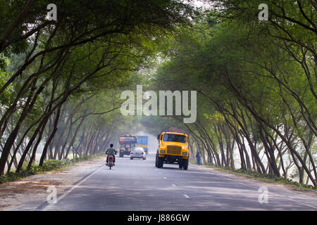 The Bheramara-Kushtia Highway at Bheramara. Kushtia, Bangladesh Stock Photo