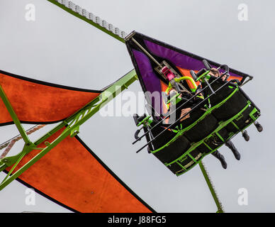 hang glider carnival ride hang glider carnival ride