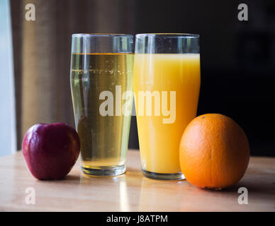 May 27, 2017: Apples and Oranges. Columbus, Ohio. Brent Clark/Alamy Live News Stock Photo