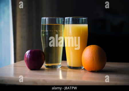 May 27, 2017: Apples and Oranges. Columbus, Ohio. Brent Clark/Alamy Live News Stock Photo