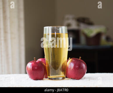 May 27, 2017: Apples and Oranges. Columbus, Ohio. Brent Clark/Alamy Live News Stock Photo