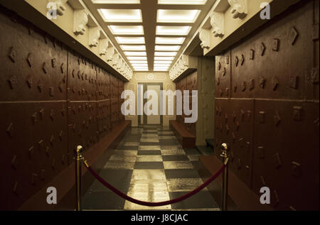 Moscow: tunnel to the restaurant at Bunker-42, anti-nuclear underground facility built in 1956 as command post of strategic nuclear forces of Ussr Stock Photo