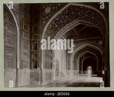 Jama Masjid interior 1900 01 Stock Photo