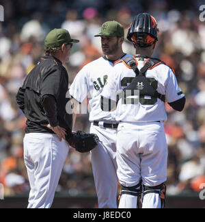 San Francisco Giants catcher Buster Posey (R) talks with relief pitcher Tim  Lincecum during the sixth inning of game 3 of the World Series against the  Detroit Tigers at Comerica Park on