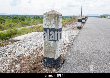 The main pillars Road, accident prevention Stock Photo