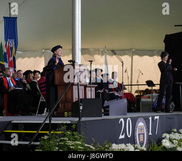 Wellesley, MA, USA. 26th May 2017.  2016 United States Democratic Presidential Candidate Hillary Clinton (Wellesley class of 1969) returned to speak to the 2017 Wellesley College graduating class.  Former First lady, Secretary of State and U.S. senator from the state of New York returned to speak during the 2017 Wellesley College commencement forty-eight years after she gave the first commencement speech in 1969 as a student. Stock Photo