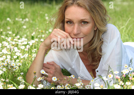 woman, environment, enviroment, bucolic, park, field, hat, summer ...