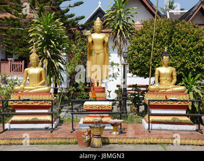 The opulent Wat Mai Suwannaphumaham in Luang Prabang, Laos Stock Photo