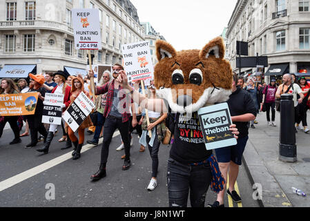 London, UK. 29th May, 2017. Demonstrators stage an 'Anti-Hunting March' in central London, marching from Cavendish Square to outside Downing Street. Protesters are demanding that the ban on fox hunting remains, contrary to reported comments by Theresa May, Prime Minister, that the 2004 Hunting Act could be repealed after the General Election. Credit: Stephen Chung/Alamy Live News
