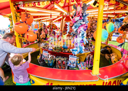 duck fishing game on a funfair - Photo #2151 - motosha