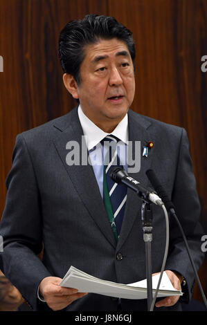 Tokyo, Japan. 30th May, 3017. Japan's Prime Minister Shinzo Abe gives his answers to questions from opposition lawmakers during an Upper House Justice Committee session in the Diet in Tokyo on Tuesday, May 30, 2017. The lower chamber approved a bill allowing authorities to punish those found guilty of planning serious crimes, legislation that opponents say could be used to undermine basic civil liberties, but the proposed legislation, called the 'conspiracy bill,' still requires upper house approval. Credit: Natsuki Sakai/AFLO/Alamy Live News Stock Photo